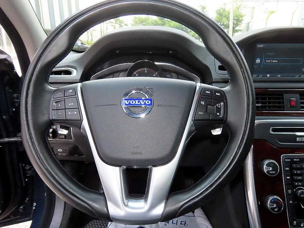 볼보 XC70 D5 이미지 8