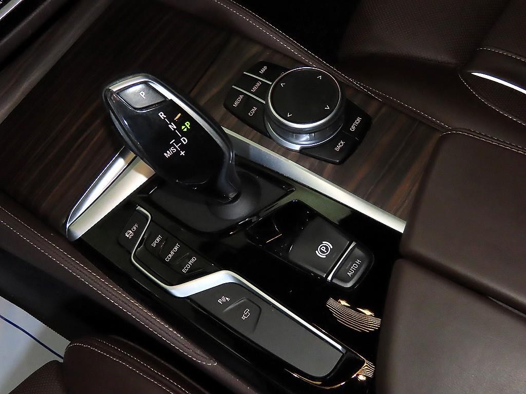 BMW 5시리즈 5시리즈 (G30) 530i M 스포츠 플러스 이미지 12