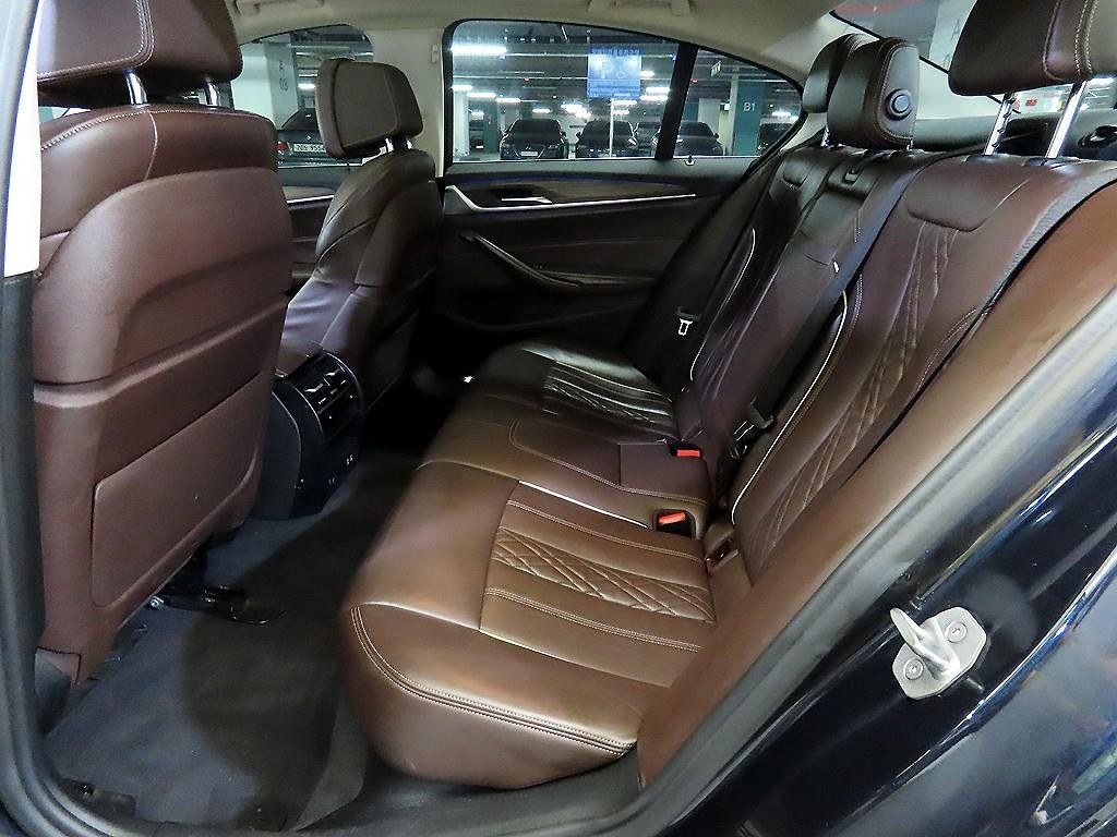 BMW 5시리즈 5시리즈 (G30) 520d M 스포츠 플러스 이미지 7