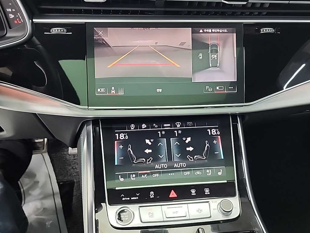 아우디 Q7 Q7 (4M) 55 TFSI 콰트로 프리미엄 이미지 10