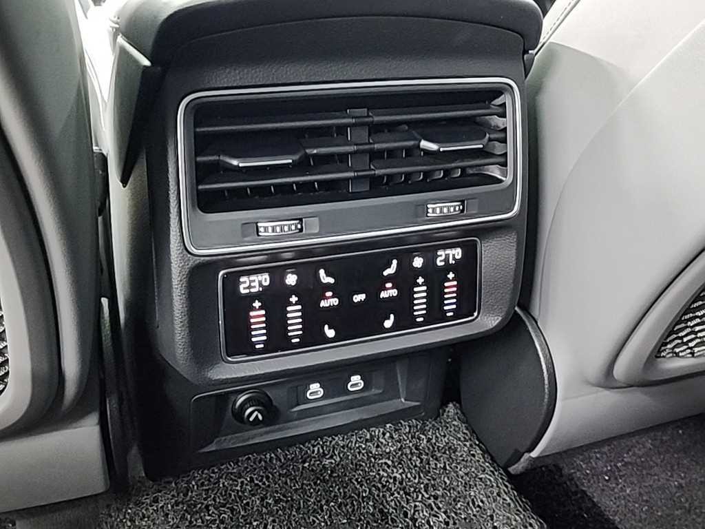 아우디 Q7 Q7 (4M) 55 TFSI 콰트로 프리미엄 이미지 13