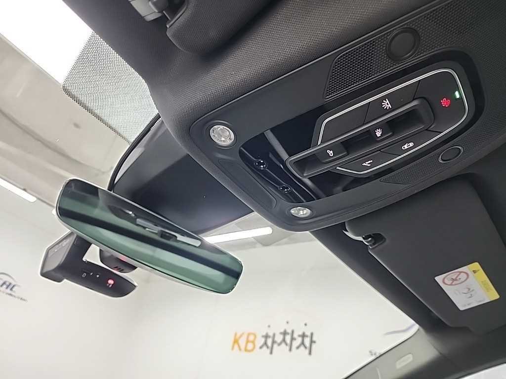 아우디 Q7 Q7 (4M) 55 TFSI 콰트로 프리미엄 이미지 17