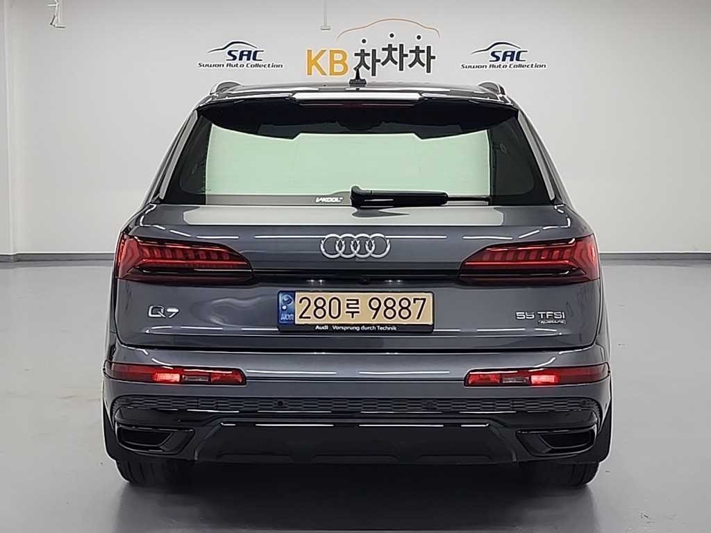 아우디 Q7 Q7 (4M) 55 TFSI 콰트로 프리미엄 이미지 3