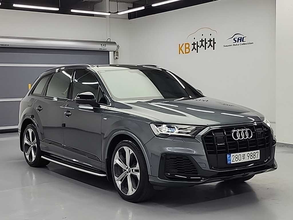 아우디 Q7 Q7 (4M) 55 TFSI 콰트로 프리미엄 이미지 4