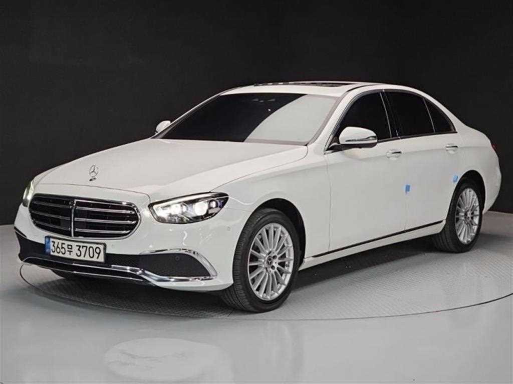 벤츠 E 클래스 E-클래스 W213 E220d 4MATIC 익스클루시브 이미지 1