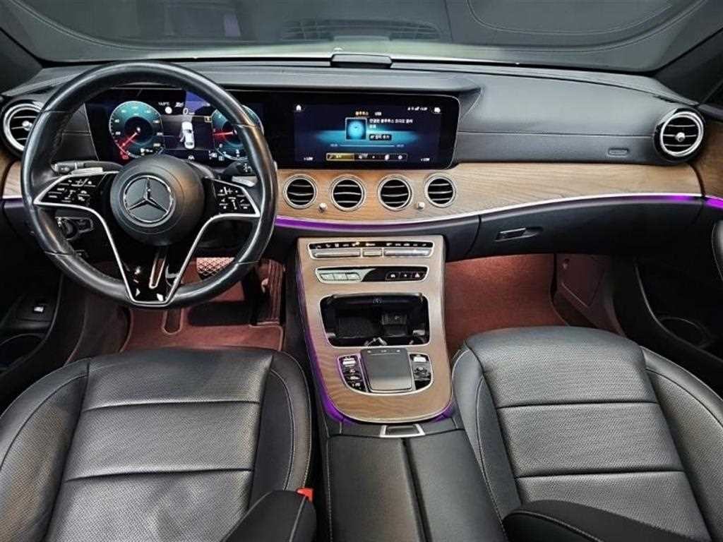 벤츠 E 클래스 E-클래스 W213 E220d 4MATIC 익스클루시브 이미지 5
