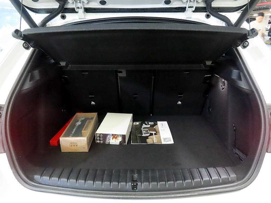 BMW 1시리즈 1시리즈 (F40) 120i M 스포츠 이미지 17
