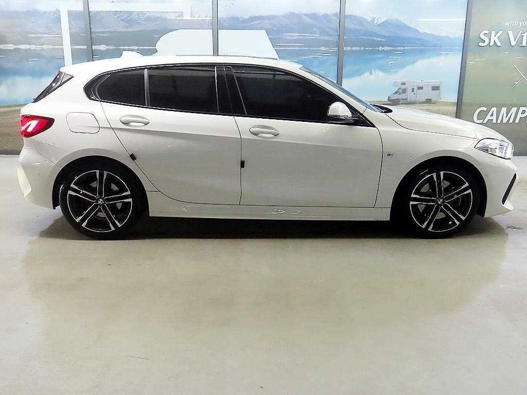 BMW 1시리즈 1시리즈 (F40) 120i M 스포츠 이미지 3