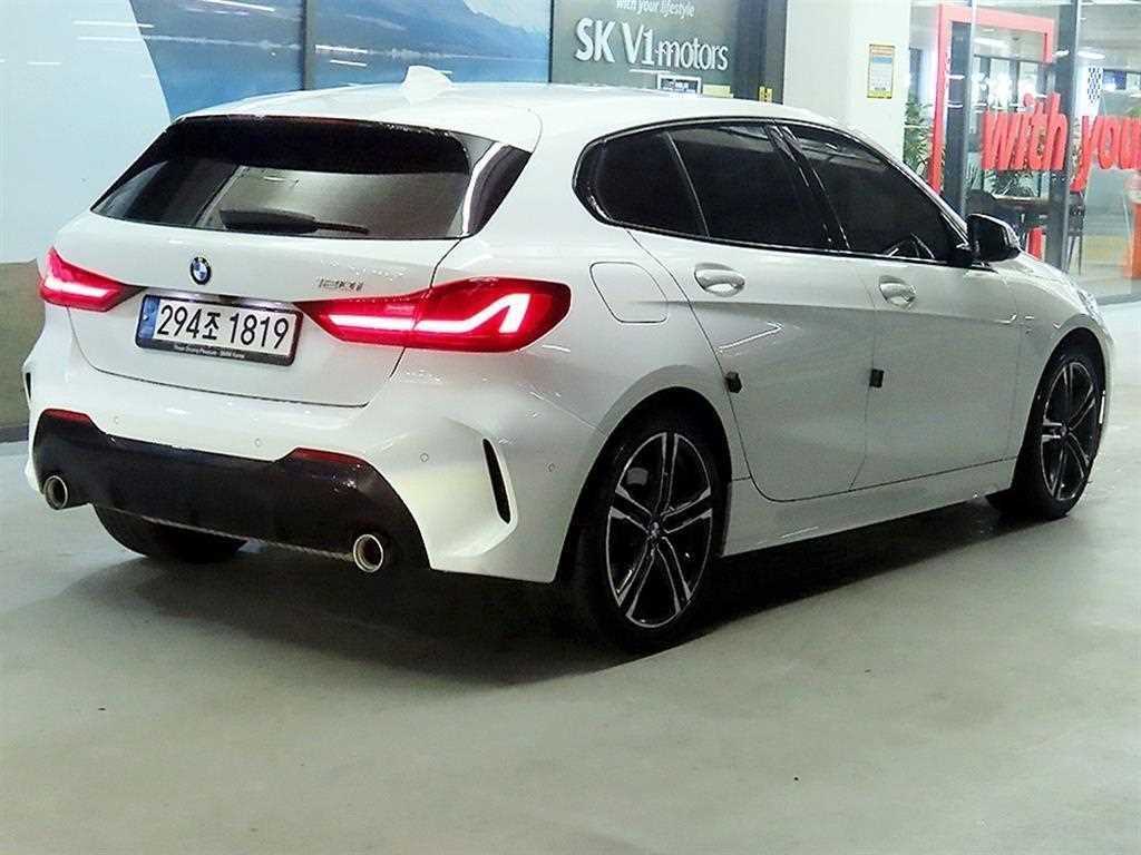 BMW 1시리즈 1시리즈 (F40) 120i M 스포츠 이미지 4