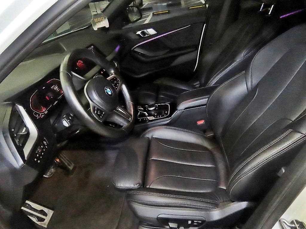 BMW 1시리즈 1시리즈 (F40) 120i M 스포츠 이미지 6