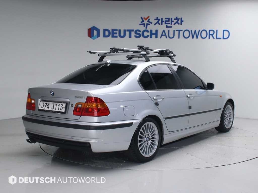 BMW 3시리즈 325I 세단 이미지 2