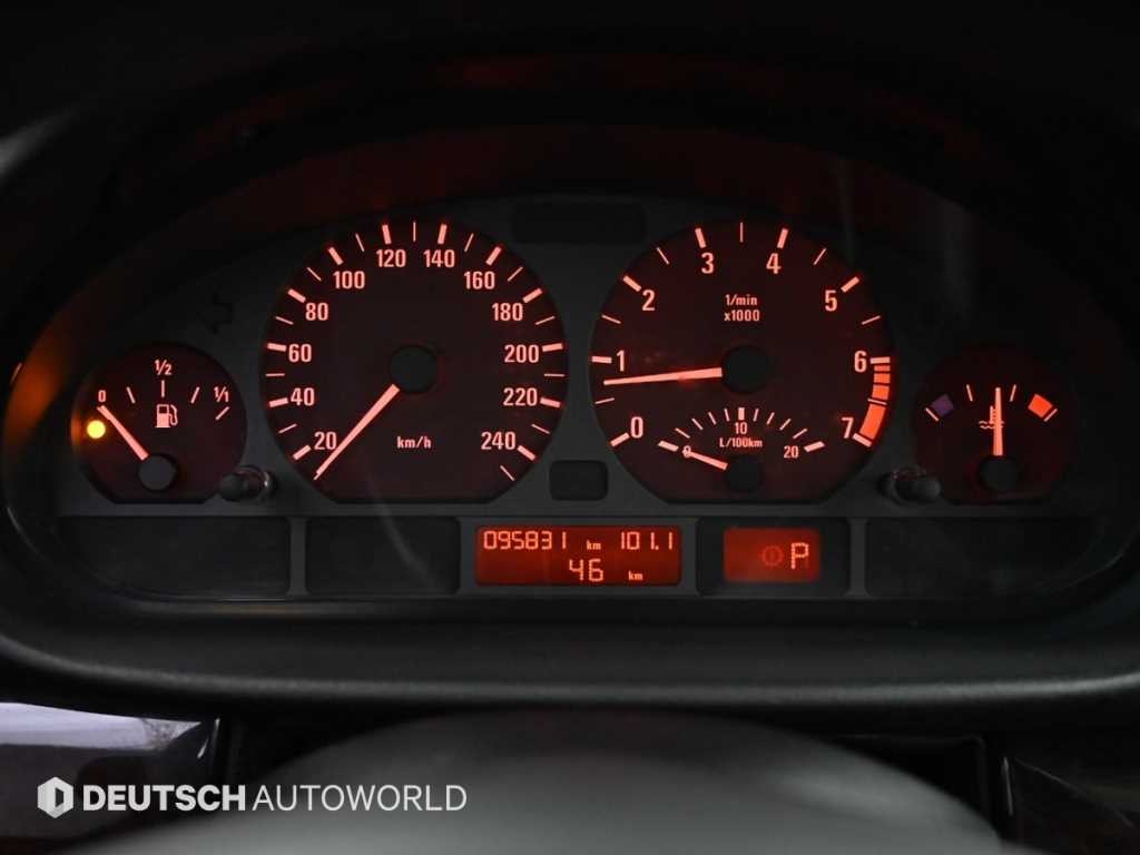 BMW 3시리즈 325I 세단 이미지 8