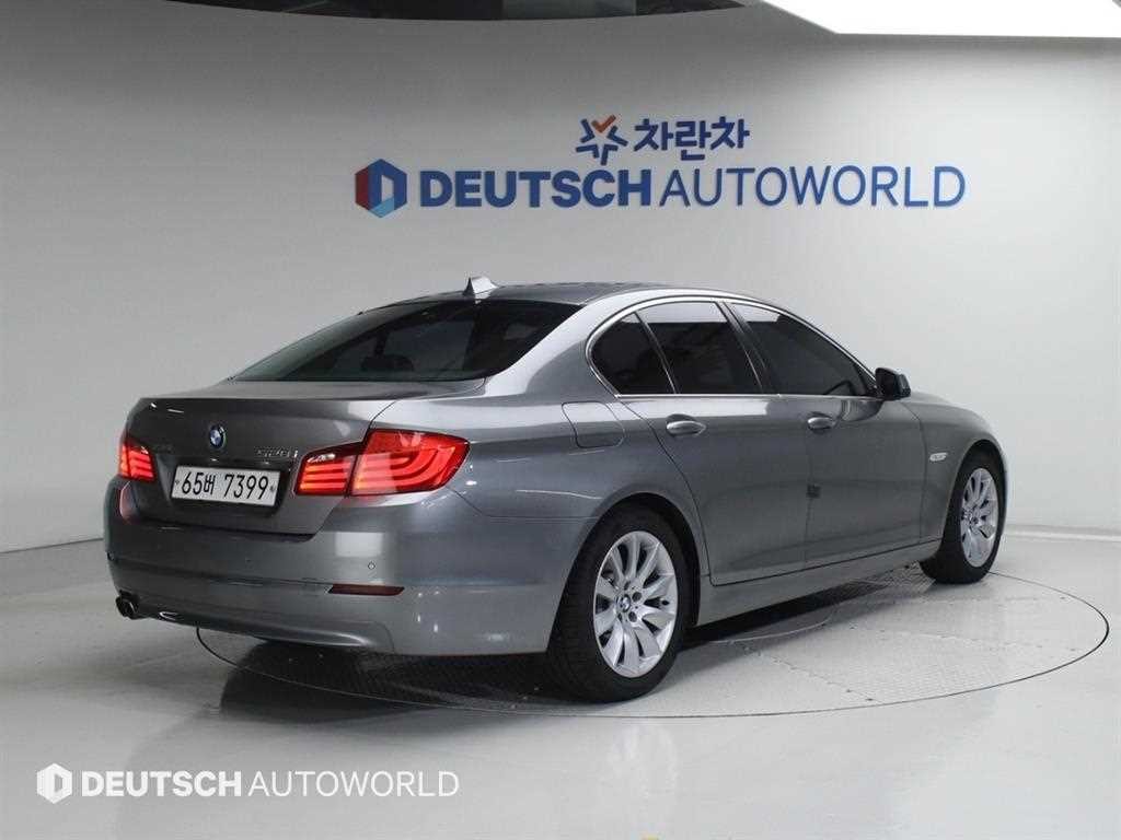 BMW 5시리즈 5시리즈 (F10) 528i xDrive 이미지 2