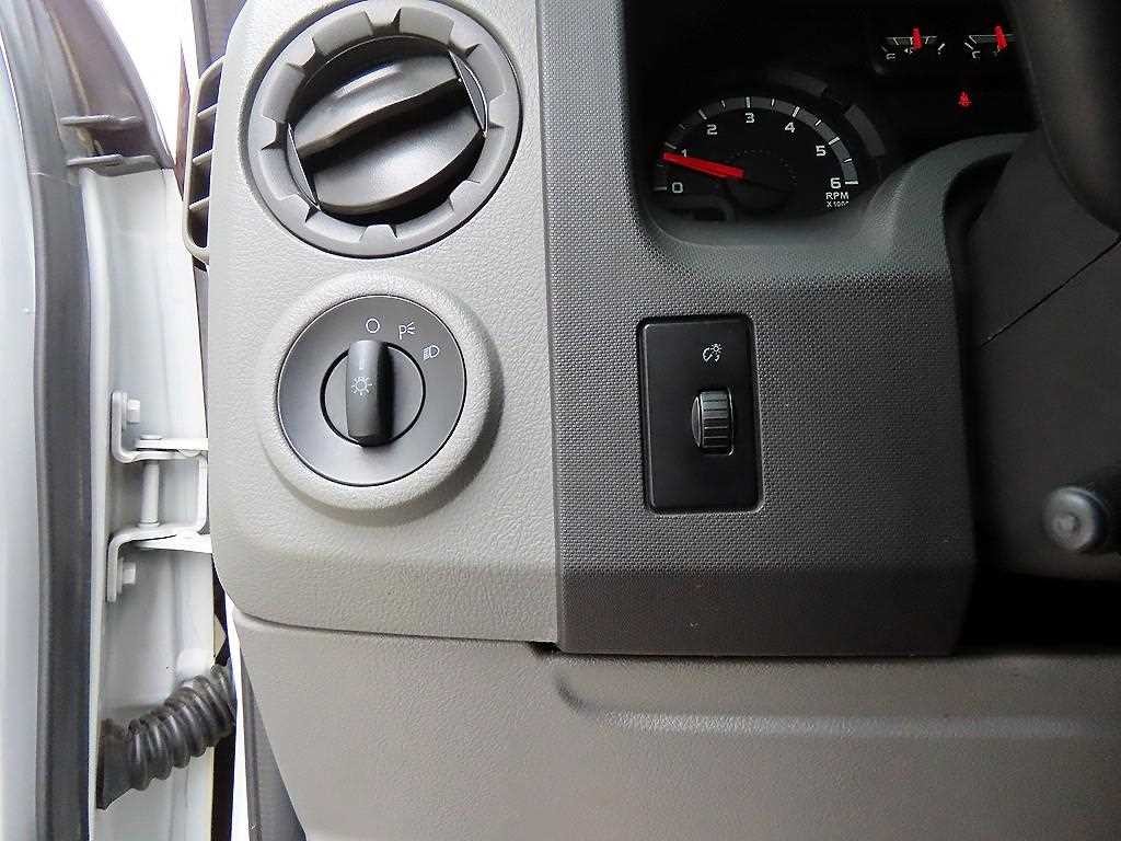 포드 E-Series E150 4.8 이미지 13