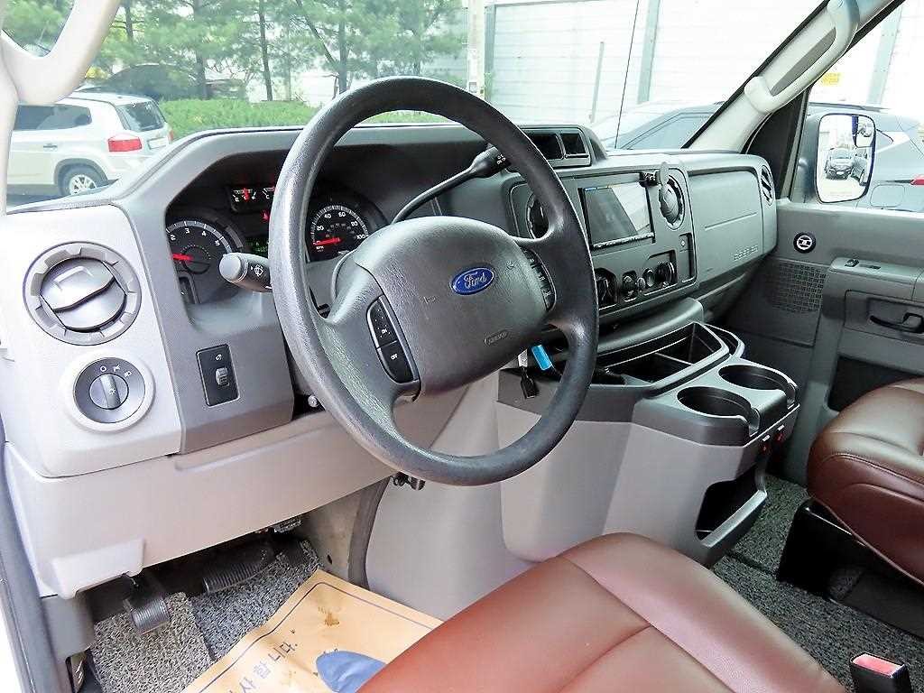 포드 E-Series E150 4.8 이미지 8