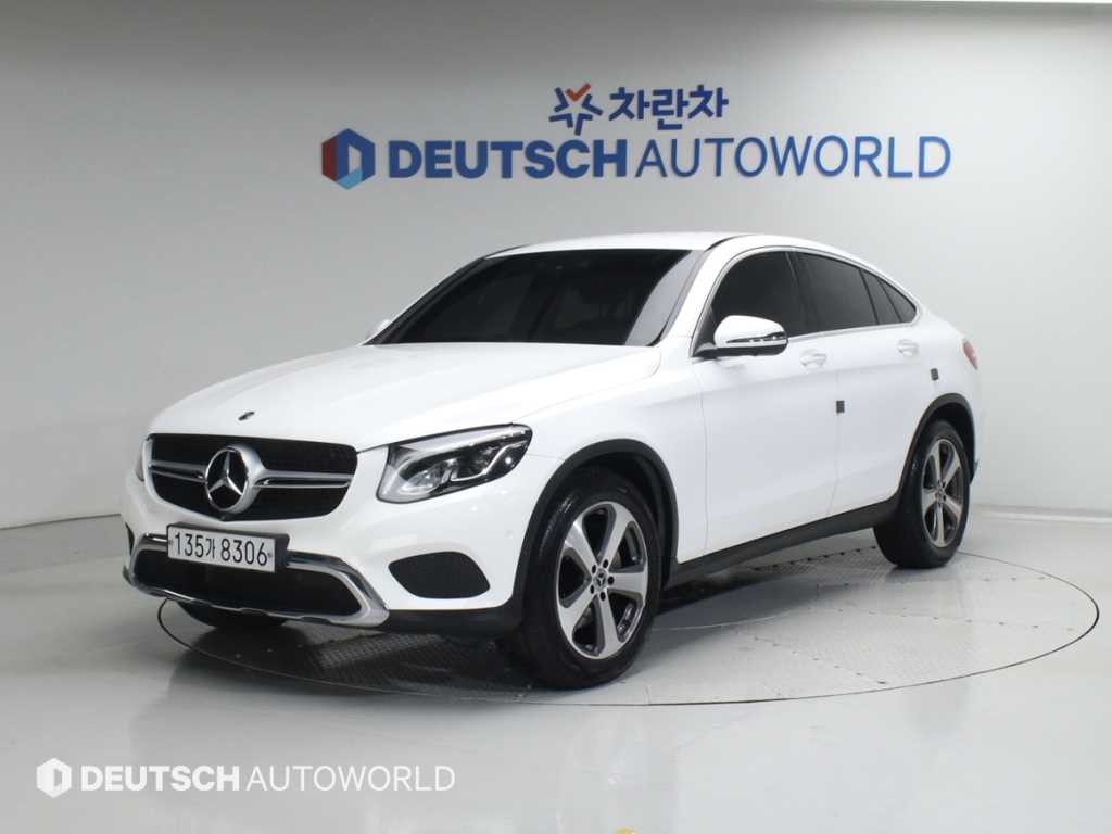 벤츠 GLC 클래스 GLC클래스 X253 GLC 300 4MATIC 쿠페 이미지 1