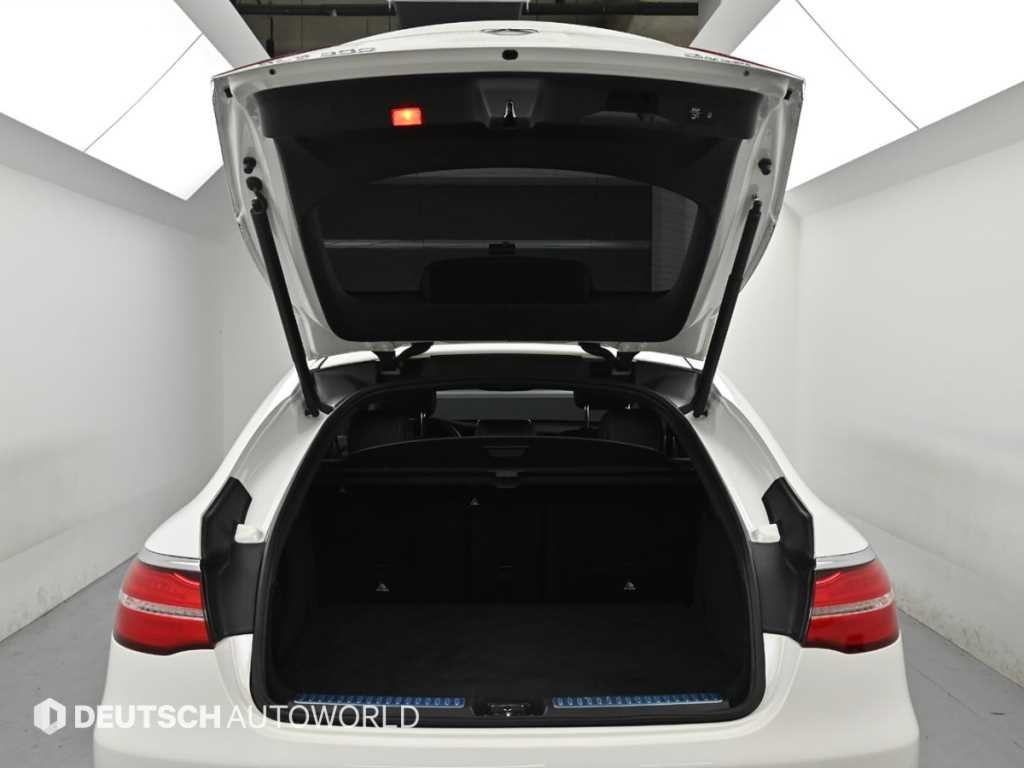 벤츠 GLC 클래스 GLC클래스 X253 GLC 300 4MATIC 쿠페 이미지 19