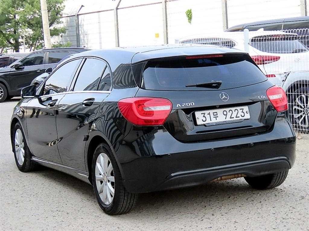 벤츠 A 클래스 A클래스 W176 A200 CDI 스타일 이미지 3