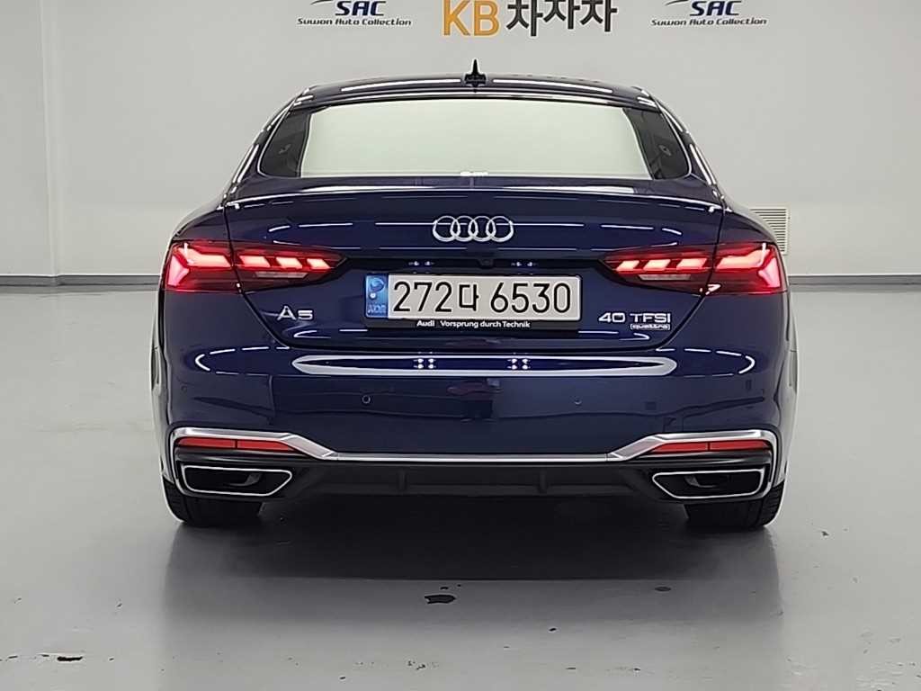 아우디 A5 A5 (F5) 40 TFSI 콰트로 스포트백 이미지 3