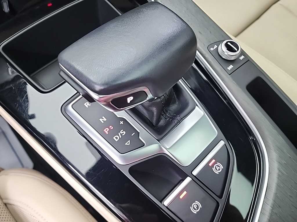 아우디 A5 A5 (F5) 40 TFSI 콰트로 스포트백 이미지 8