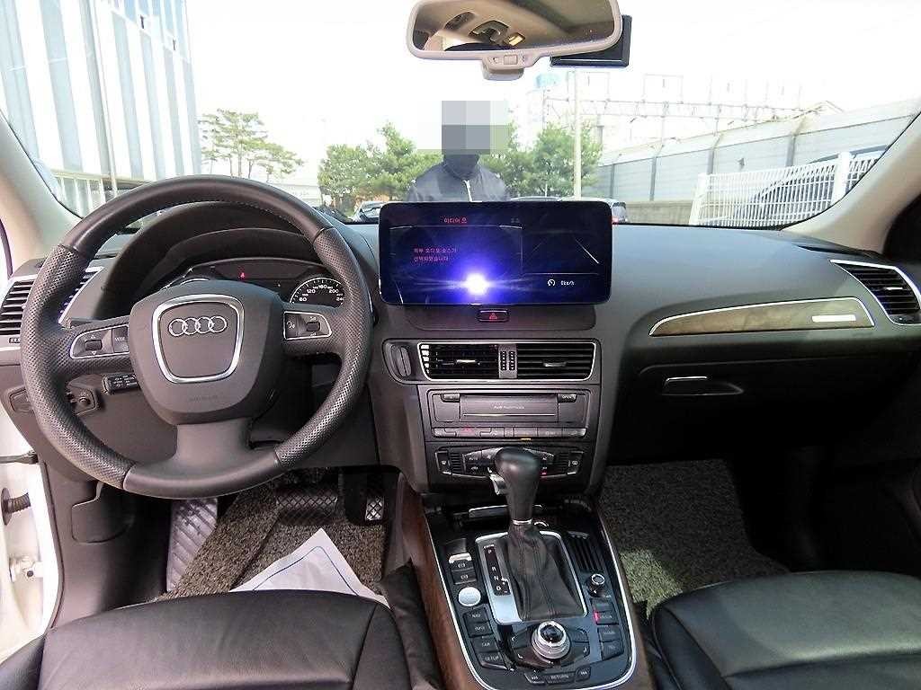 아우디 Q5 2.0 TDI 콰트로 다이나믹 이미지 7