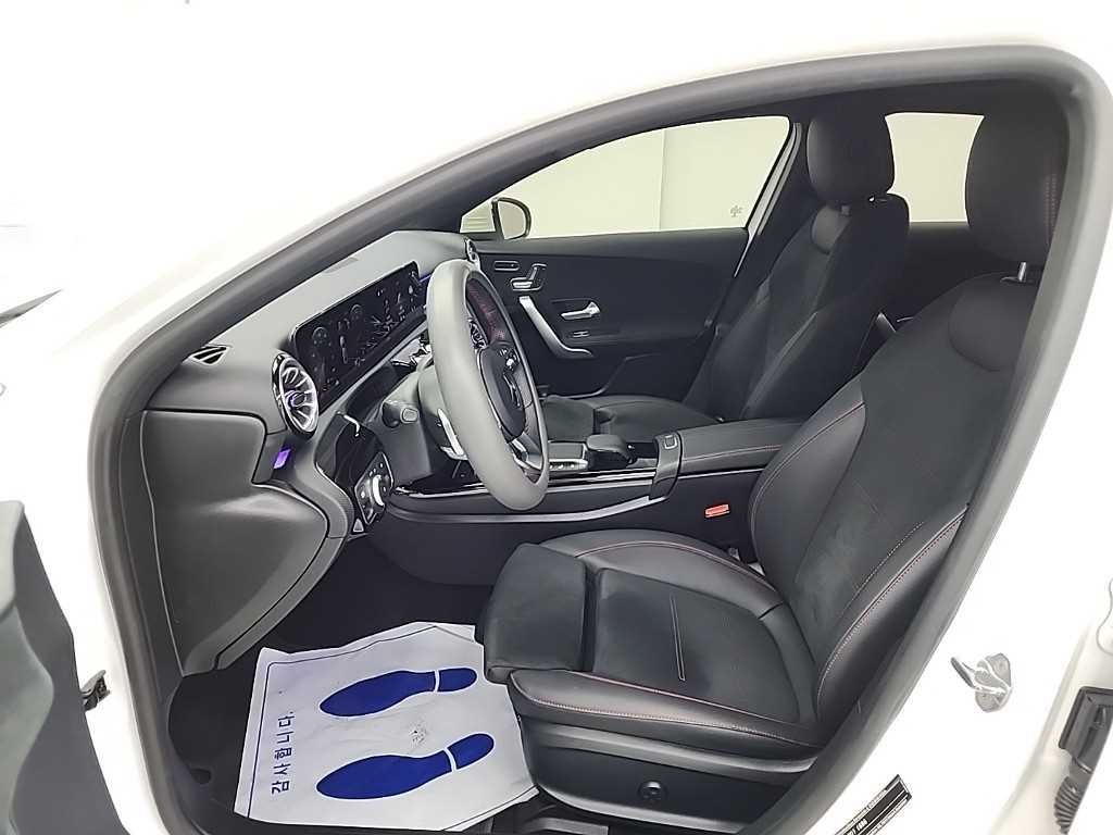 벤츠 A 클래스 A클래스 W177 A250 4MATIC 세단 이미지 10