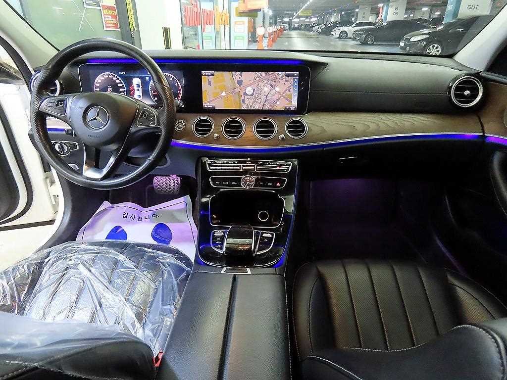 벤츠 E 클래스 E-클래스 W213 E300 익스클루시브 이미지 10