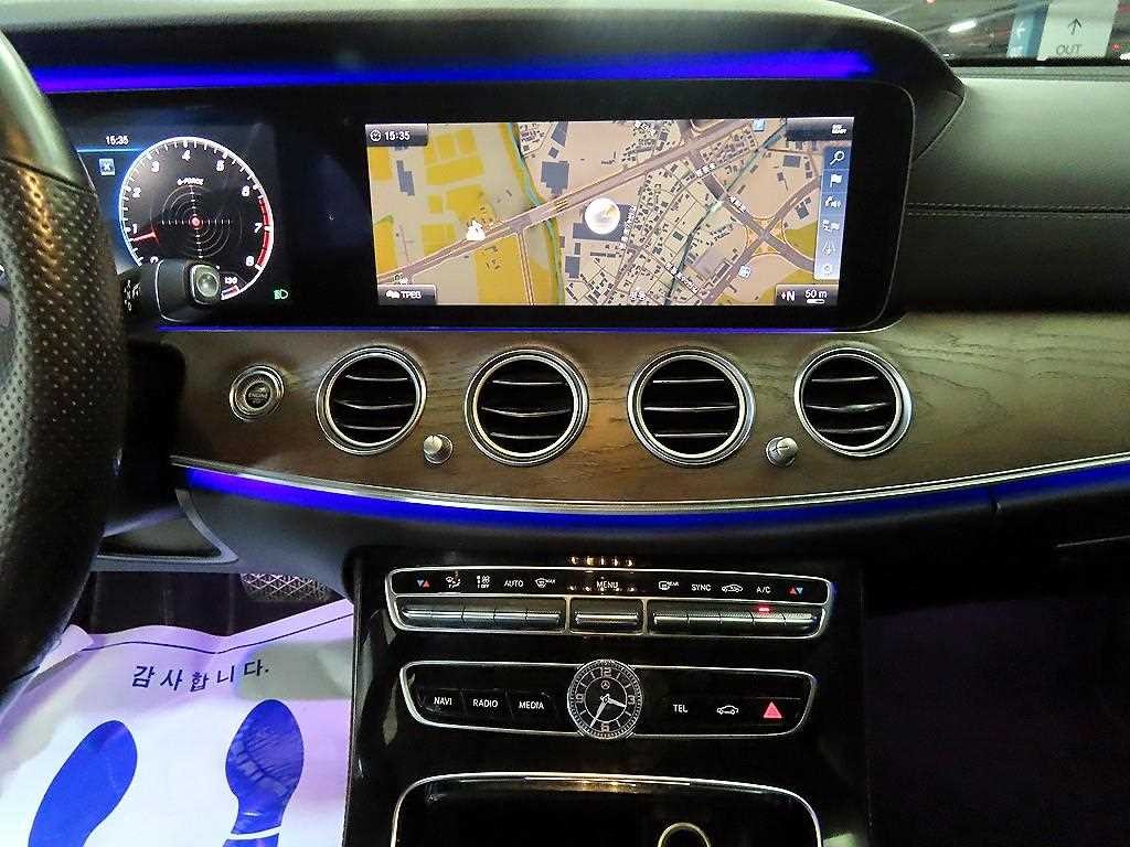 벤츠 E 클래스 E-클래스 W213 E300 익스클루시브 이미지 11