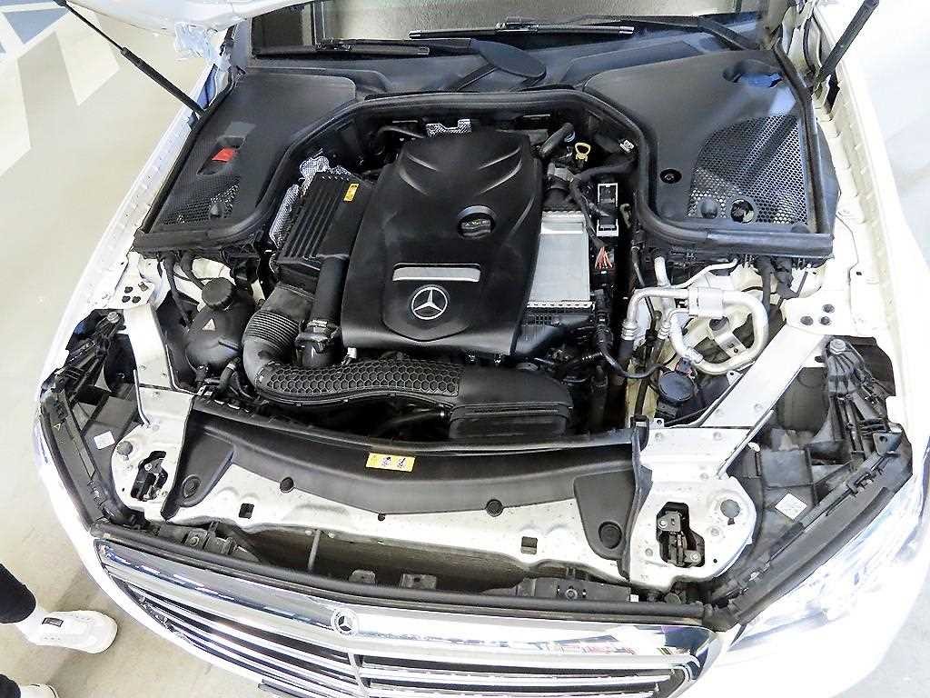 벤츠 E 클래스 E-클래스 W213 E300 익스클루시브 이미지 19