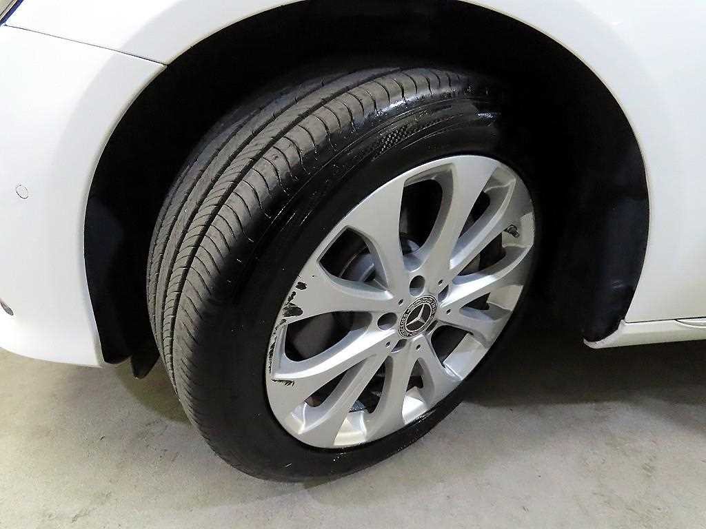 벤츠 E 클래스 E-클래스 W213 E300 익스클루시브 이미지 20
