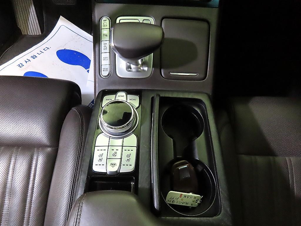 제네시스 G90 3.3 T AWD 프레스티지 이미지 12