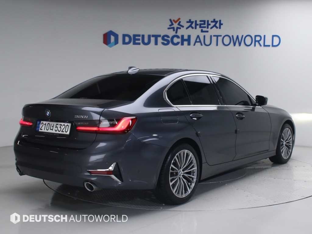 BMW 3시리즈 3시리즈 (G20) 320i 럭셔리 이미지 2