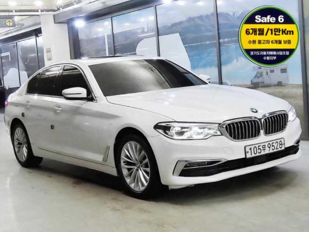BMW 5시리즈 5시리즈 (G30) 520d xDrive 럭셔리 플러스 이미지 1