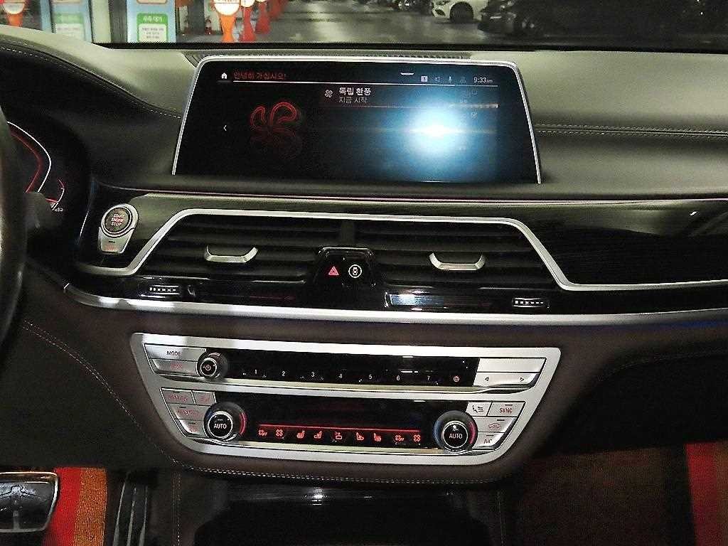 BMW 7시리즈 7시리즈 (G11) 740I M 스포츠 패키지 이미지 11