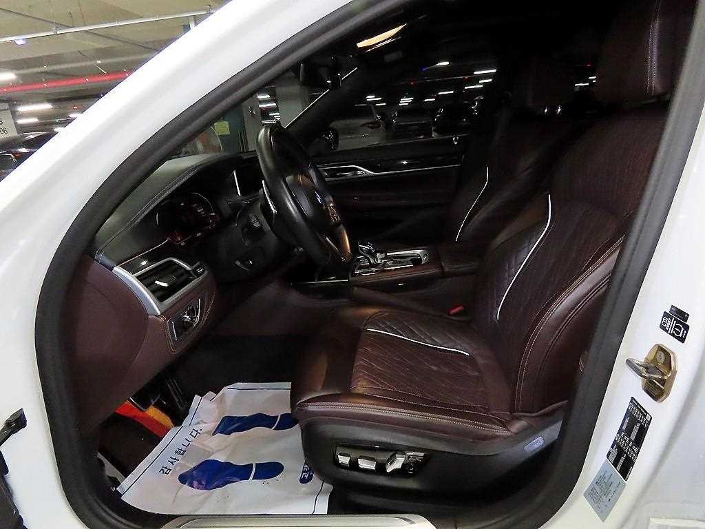 BMW 7시리즈 7시리즈 (G11) 740I M 스포츠 패키지 이미지 6
