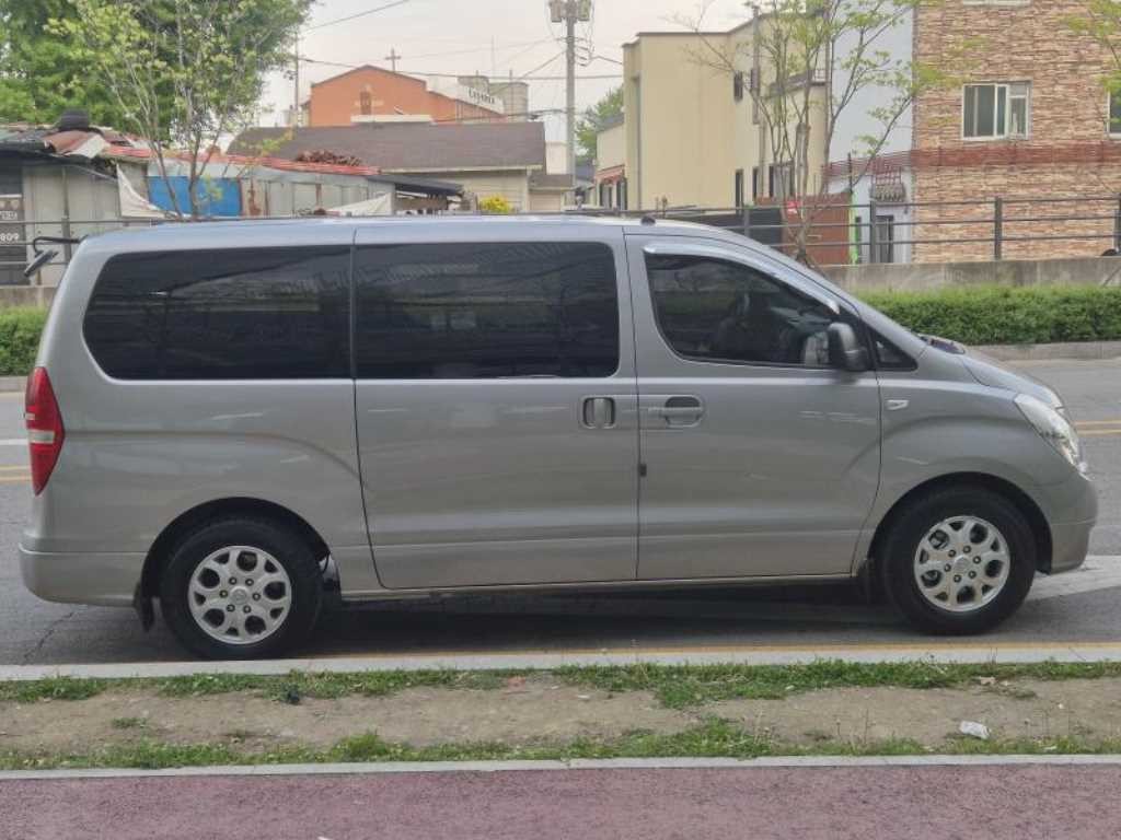 현대 스타렉스 그랜드 스타렉스 밴 3인승 CVX 럭셔리 이미지 5