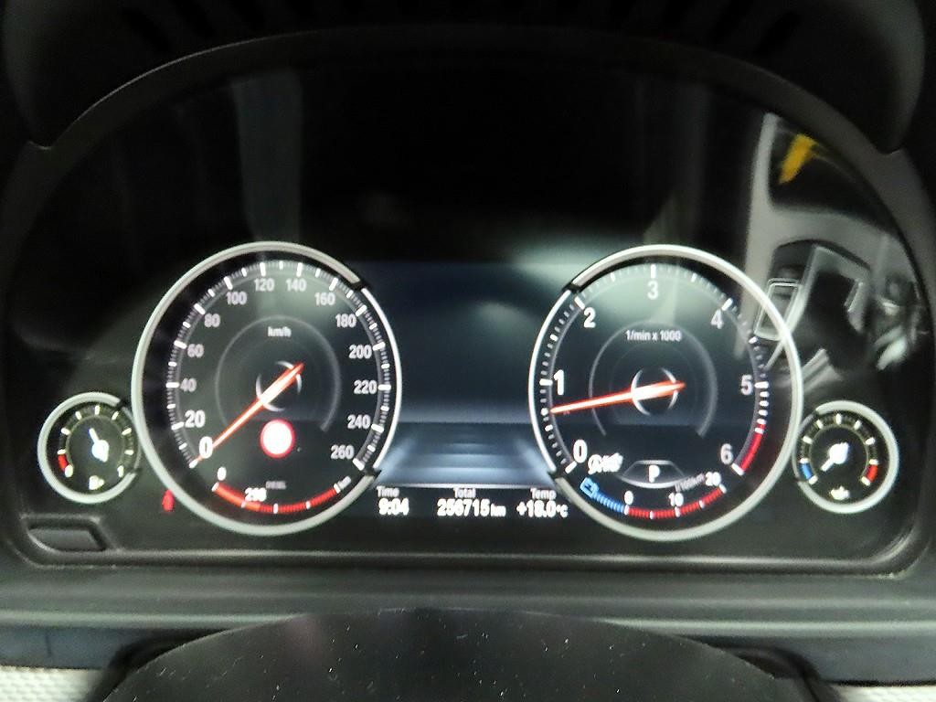 BMW 5시리즈 5시리즈 (F10) 530d xDrive 이미지 6