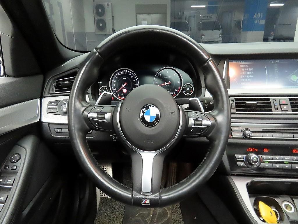 BMW 5시리즈 5시리즈 (F10) 530d xDrive 이미지 7