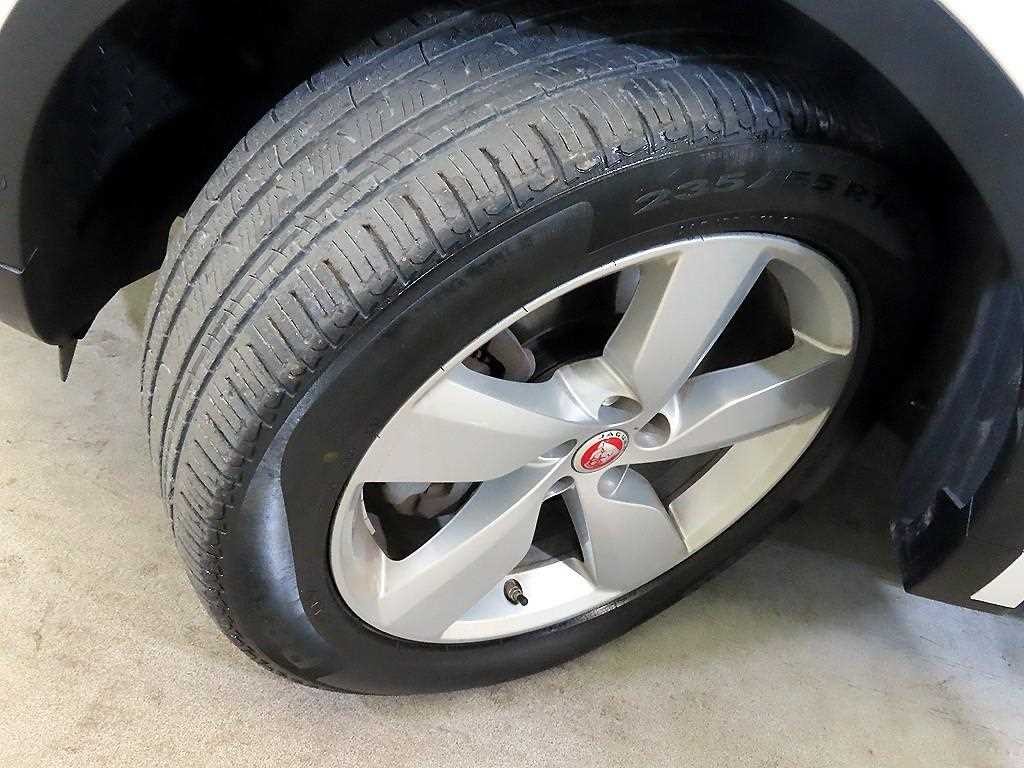 재규어 E-PACE P250 S 이미지 20