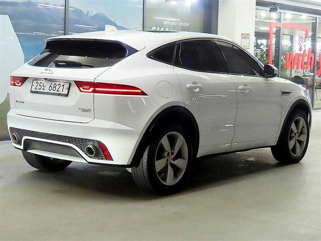재규어 E-PACE P250 S 이미지 4