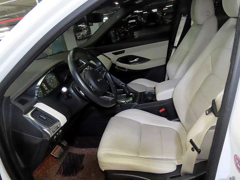 재규어 E-PACE P250 S 이미지 6