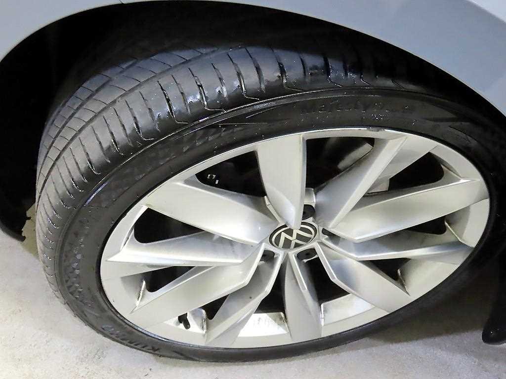 폭스바겐 아테온 2.0 TDI 프레스티지 이미지 20