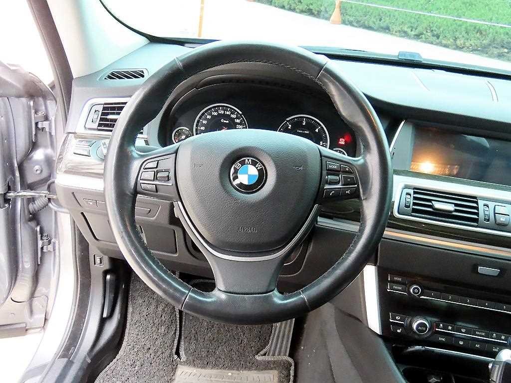 BMW 그란투리스모 5시리즈 GT (F07) GT 30d xDRIVE 이미지 8