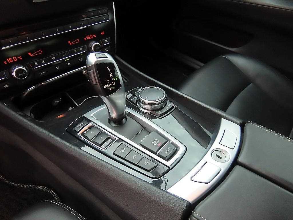 BMW 그란투리스모 5시리즈 GT (F07) GT 30d xDRIVE 이미지 9