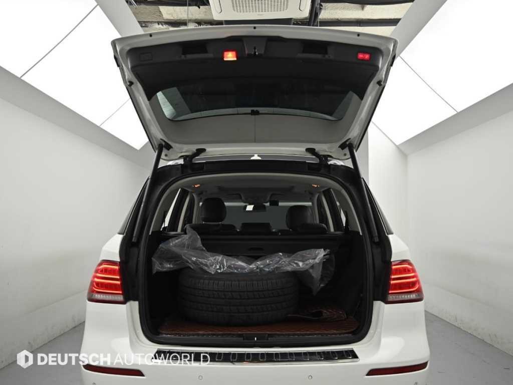벤츠 GLE 클래스 GLE 클래스 W166 GLE 250 d 4MATIC 이미지 19