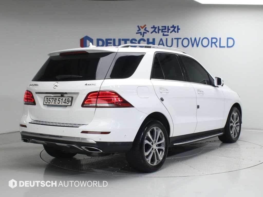 벤츠 GLE 클래스 GLE 클래스 W166 GLE 250 d 4MATIC 이미지 2