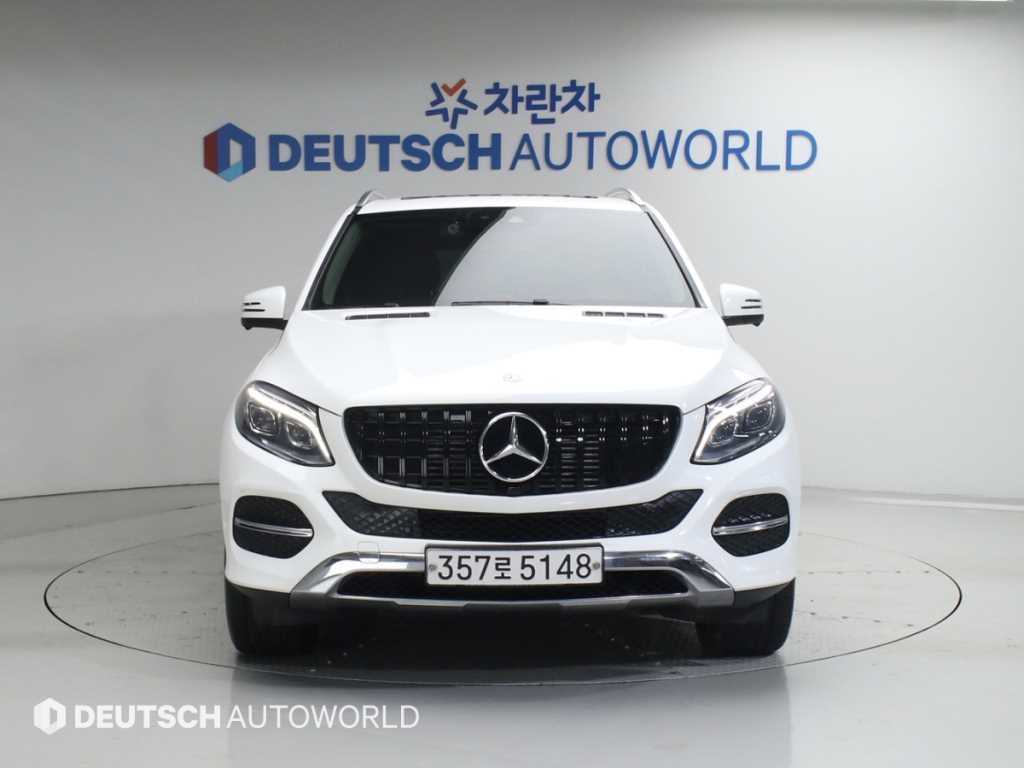 벤츠 GLE 클래스 GLE 클래스 W166 GLE 250 d 4MATIC 이미지 3