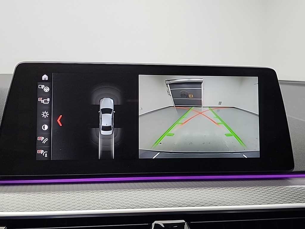 BMW 5시리즈 5시리즈 (G30) 520d M 스포츠 이미지 16