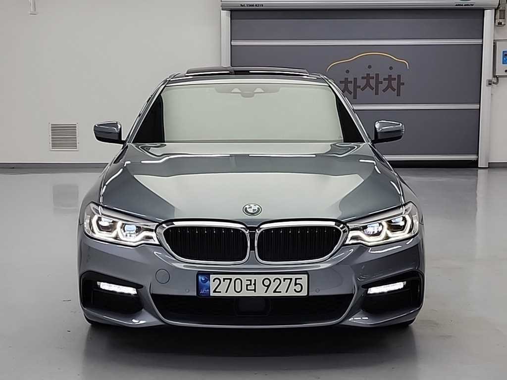 BMW 5시리즈 5시리즈 (G30) 520d M 스포츠 이미지 2