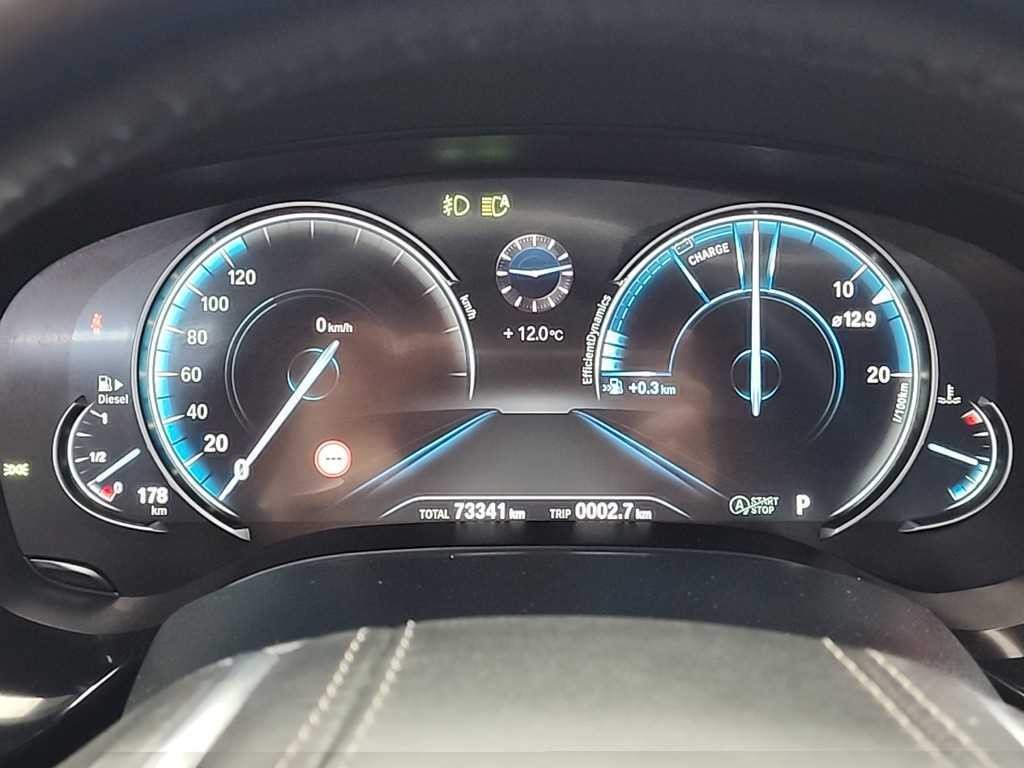 BMW 5시리즈 5시리즈 (G30) 520d M 스포츠 이미지 6
